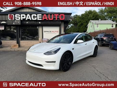 Used 2022 Tesla Model 3 Long Range AWD/4WD image 1