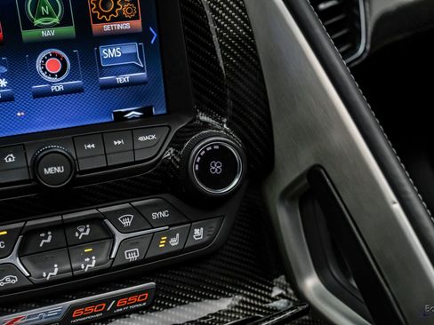 Used 2015 Chevrolet Corvette Z06 w/ 3LZ Preferred Equipment Group image 74