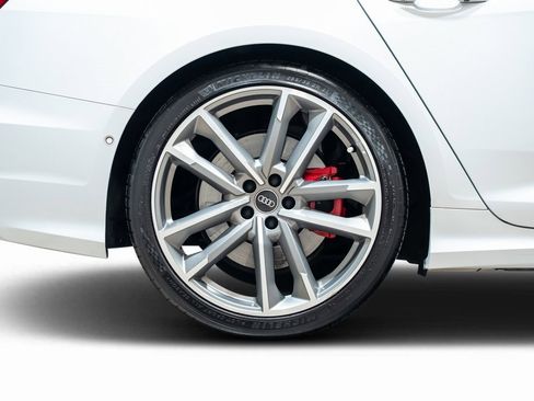 Used 2021 Audi S6 Prestige w/ Prestige Package image 25