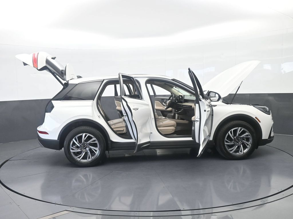 Used 2023 Lincoln Corsair FWD image 74