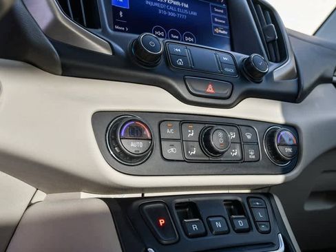 Used 2020 GMC Terrain Denali w/ Denali Premium Package image 23