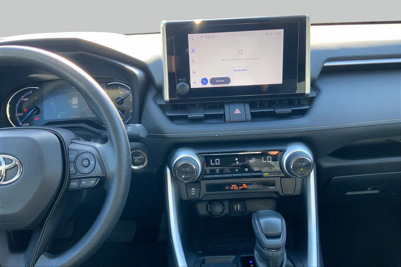 Used 2025 Toyota RAV4 XLE w/ Convenience Package AWD/4WD image 5