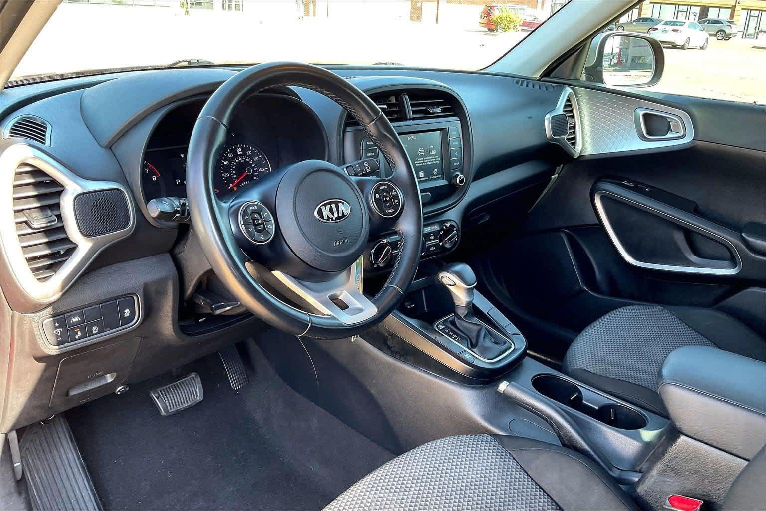 Certified 2021 Kia Soul X-Line FWD image 2