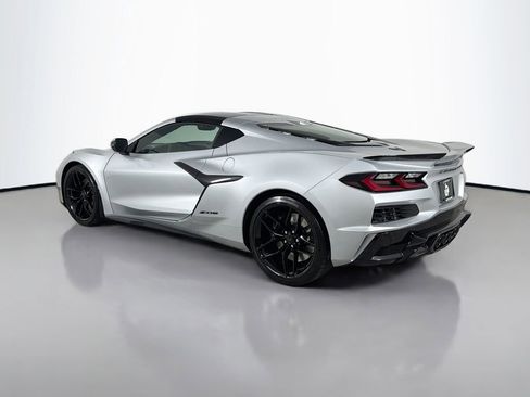 Used 2026 Chevrolet Corvette Z06 w/ Stealth Interior Trim Package RWD image 7