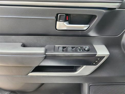 Used 2024 Toyota Sequoia Platinum image 17