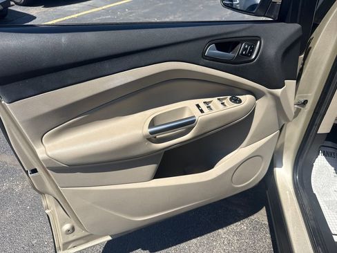 Used 2017 Ford Escape Titanium FWD image 26