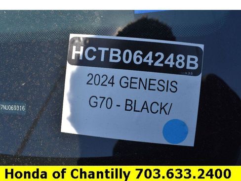 Used 2022 Genesis GV70 2.5T w/ Advanced Package AWD/4WD image 38