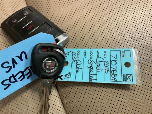 Used 2013 Cadillac Escalade ESV Premium AWD/4WD image 33