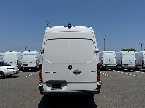New 2025 Mercedes-Benz Sprinter 2500 image 6