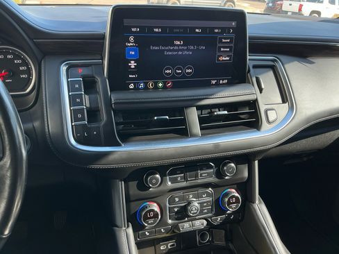 Used 2021 Chevrolet Tahoe Z71 w/ Z71 Off-Road Package image 12