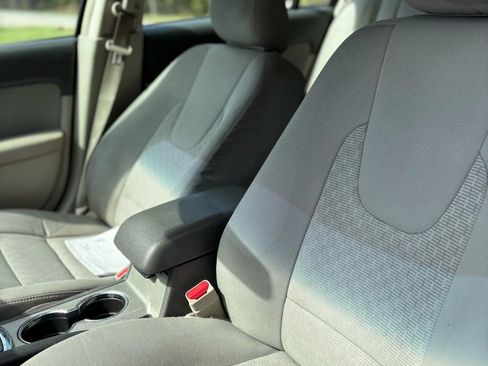 Used 2012 Ford Fusion S image 10