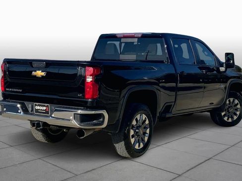 Used 2023 Chevrolet Silverado 2500 LT w/ Texas Edition image 11