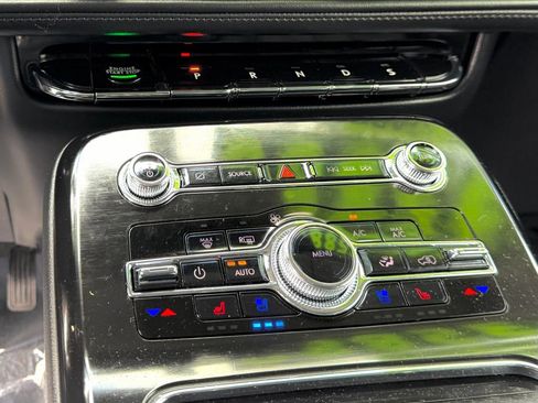 Used 2023 Lincoln Nautilus Reserve image 26