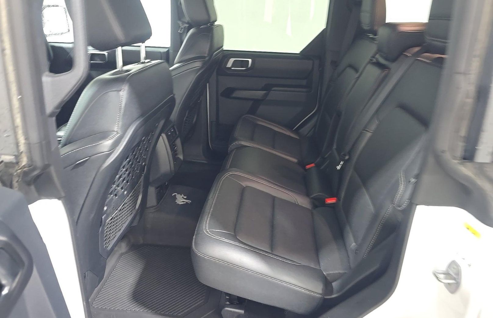 Used 2025 Ford Bronco Badlands AWD/4WD image 13