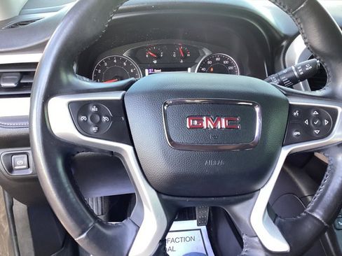 Used 2019 GMC Acadia SLT image 18