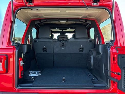 New 2026 Jeep Wrangler Unlimited Rubicon image 20