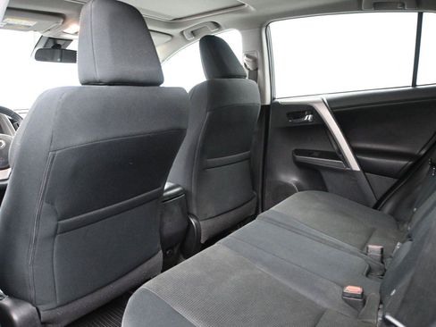 Used 2018 Toyota RAV4 XLE w/ Plus Extra Value Package AWD/4WD image 9