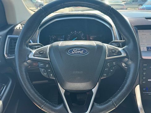 Used 2019 Ford Edge Titanium w/ Equipment Group 301A AWD/4WD image 10