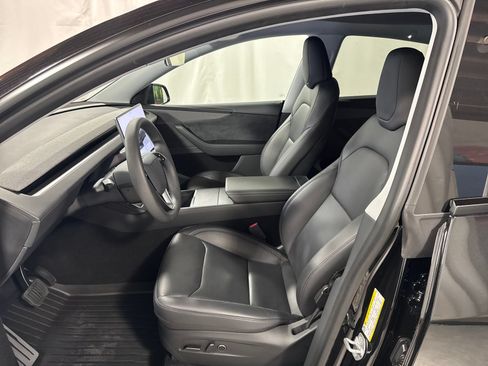 Used 2026 Tesla Model Y Long Range AWD/4WD image 5
