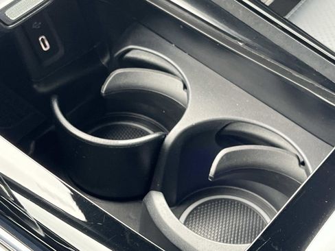 Certified 2025 Mercedes-Benz GLC 300 4MATIC image 31