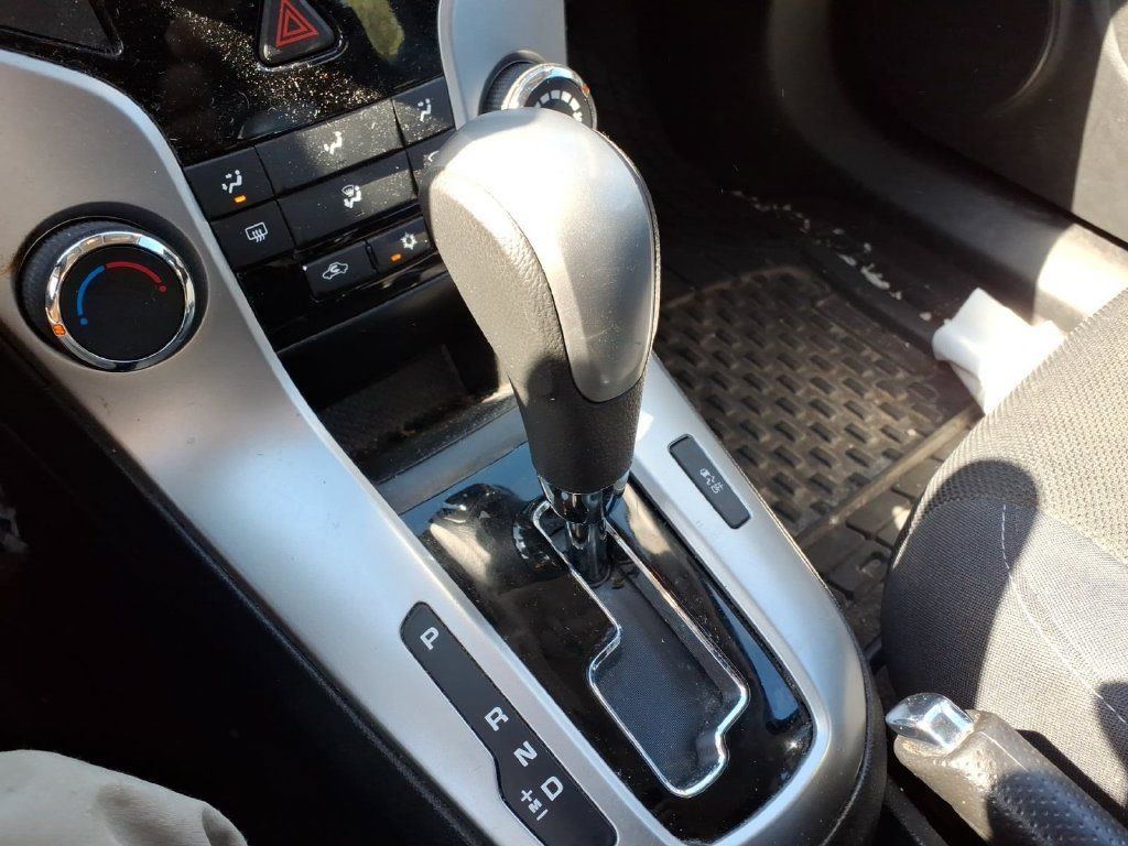Used 2016 Chevrolet Cruze LT FWD image 34