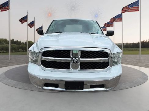 Used 2013 RAM 1500 Classic SLT w/ Premium Display Pkg RWD image 9