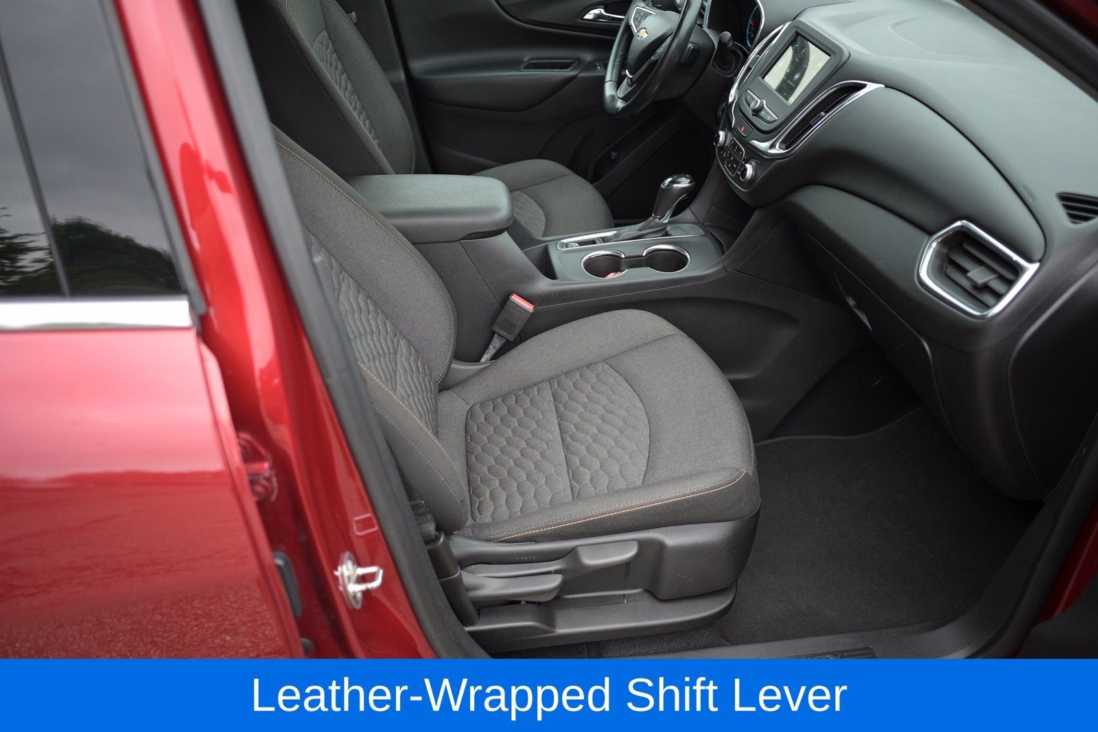 Used 2019 Chevrolet Equinox LT w/ Driver Convenience Package FWD image 47