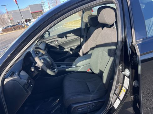 Used 2023 Honda Accord EX image 13