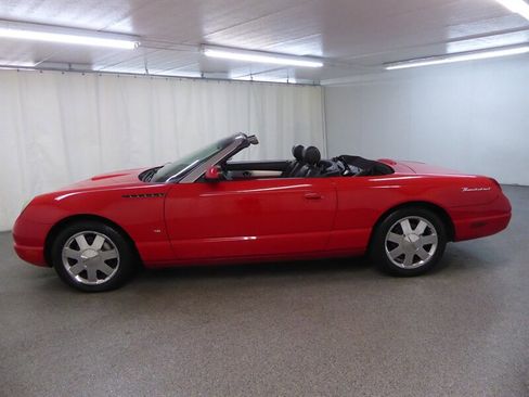 Used 2003 Ford Thunderbird Deluxe image 4