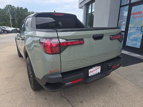 Used 2024 Hyundai Santa Cruz SEL AWD/4WD image 9