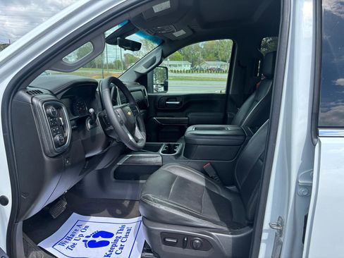 Used 2020 Chevrolet Silverado 2500 LTZ w/ LTZ Texas Edition image 10