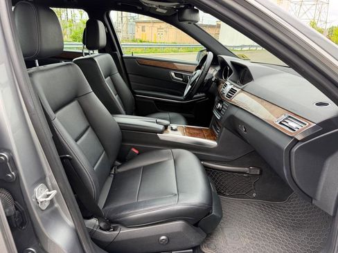 Used 2014 Mercedes-Benz E 350 4MATIC Wagon w/ Premium 1 Package image 18