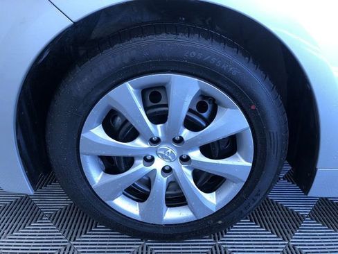 Certified 2025 Toyota Corolla LE image 15