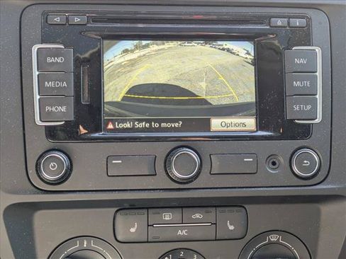 Used 2015 Volkswagen Jetta SE FWD image 13