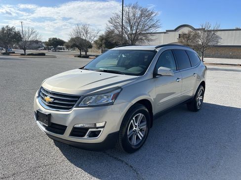 Used 2016 Chevrolet Traverse LT image 13