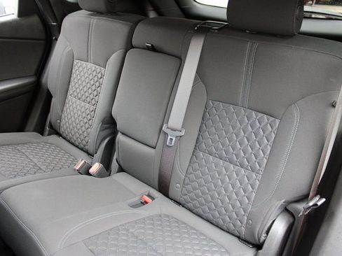 Used 2021 Chevrolet Blazer LT image 12