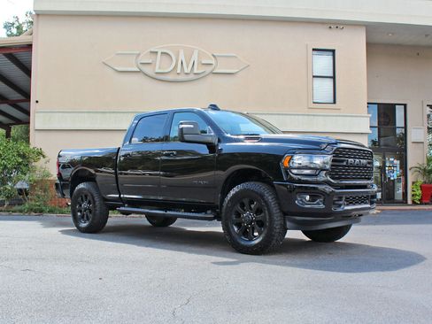 Used 2024 RAM 2500 Big Horn w/ Night Edition image 4