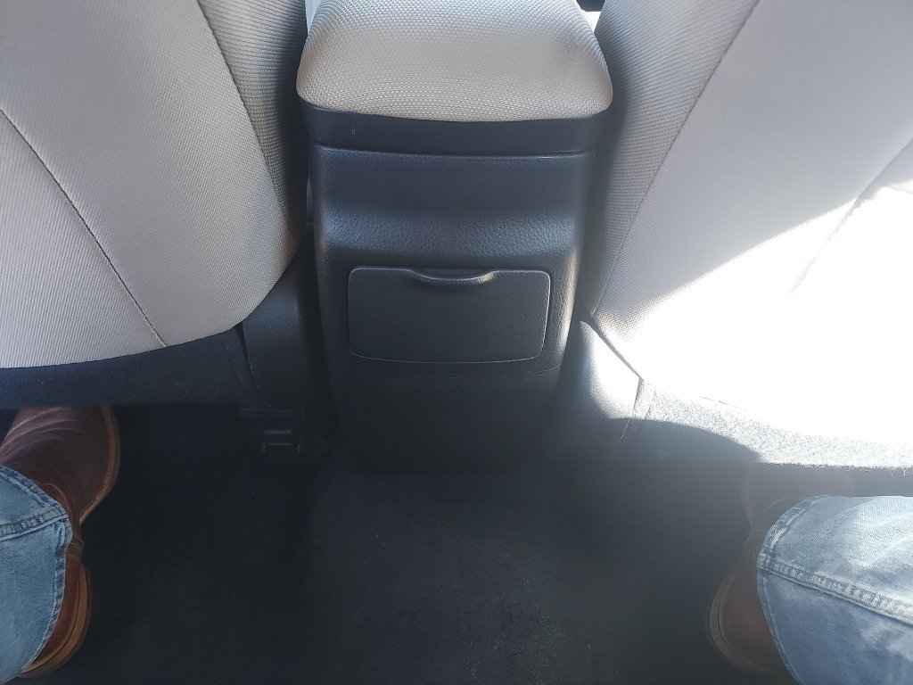 Used 2014 Toyota Corolla LE FWD image 11