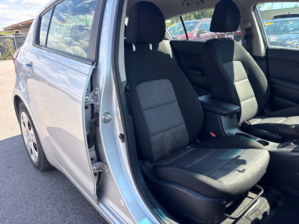Used 2016 Kia Forte LX FWD image 19