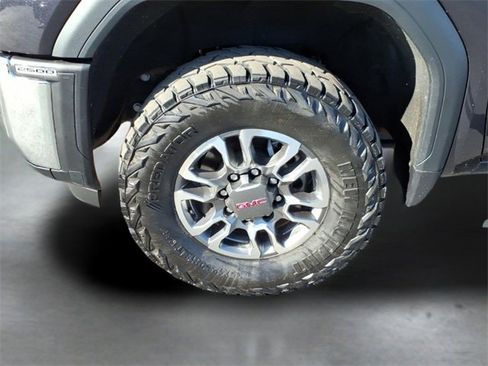 Used 2025 GMC Sierra 2500 SLE w/ SLE Value Package; image 12