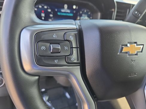 Used 2023 Chevrolet Silverado 1500 LT AWD/4WD image 13