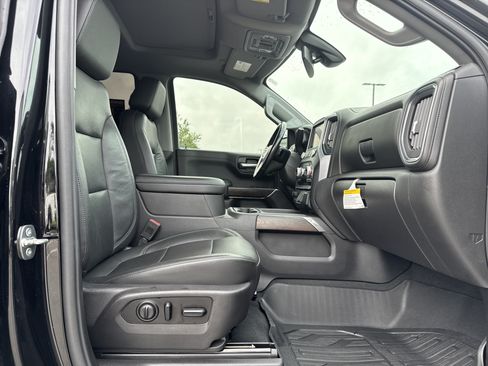 Used 2020 GMC Sierra 1500 SLT w/ SLT Premium Plus Package AWD/4WD image 32