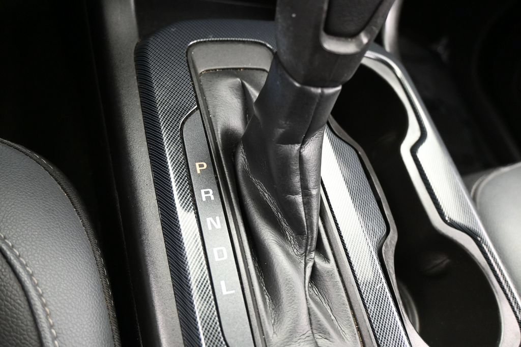 Used 2017 Chevrolet Colorado Z71 AWD/4WD image 30