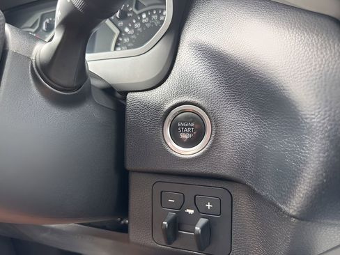 Used 2022 Toyota Tundra SR5 image 20