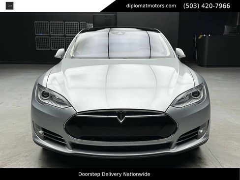 Used 2015 Tesla Model S P85D image 11
