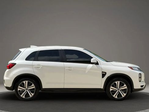 Used 2021 Mitsubishi Outlander Sport ES FWD image 1