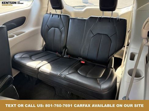 Used 2024 Chrysler Pacifica Select image 33