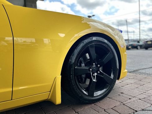 Used 2010 Chevrolet Camaro SS w/ RS Package RWD image 34
