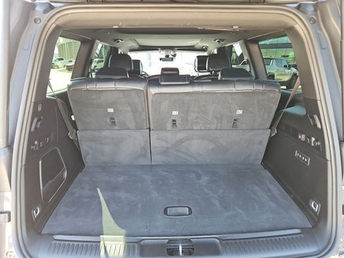 Used 2022 Jeep Wagoneer Series III w/ Premium Group I AWD/4WD image 33