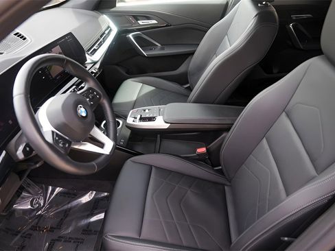 Used 2026 BMW X1 xDrive28i image 12